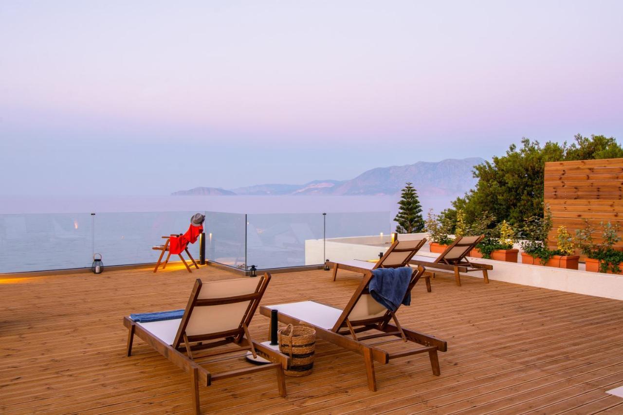 Beachfront Villa Phi Φ Ágios Nikolaos Exterior foto